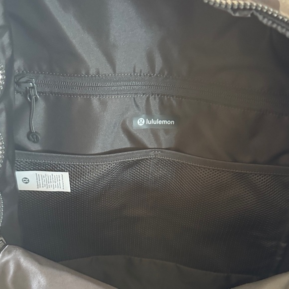 Lululemon New Crew Backpack – NWT - Picture 7 of 12